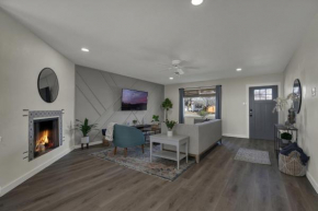 New! Haus with Hot Tub and Fire Pit-Near Main St!